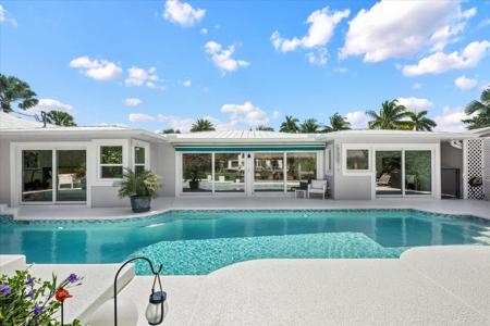 518 SW South Carolina Drive