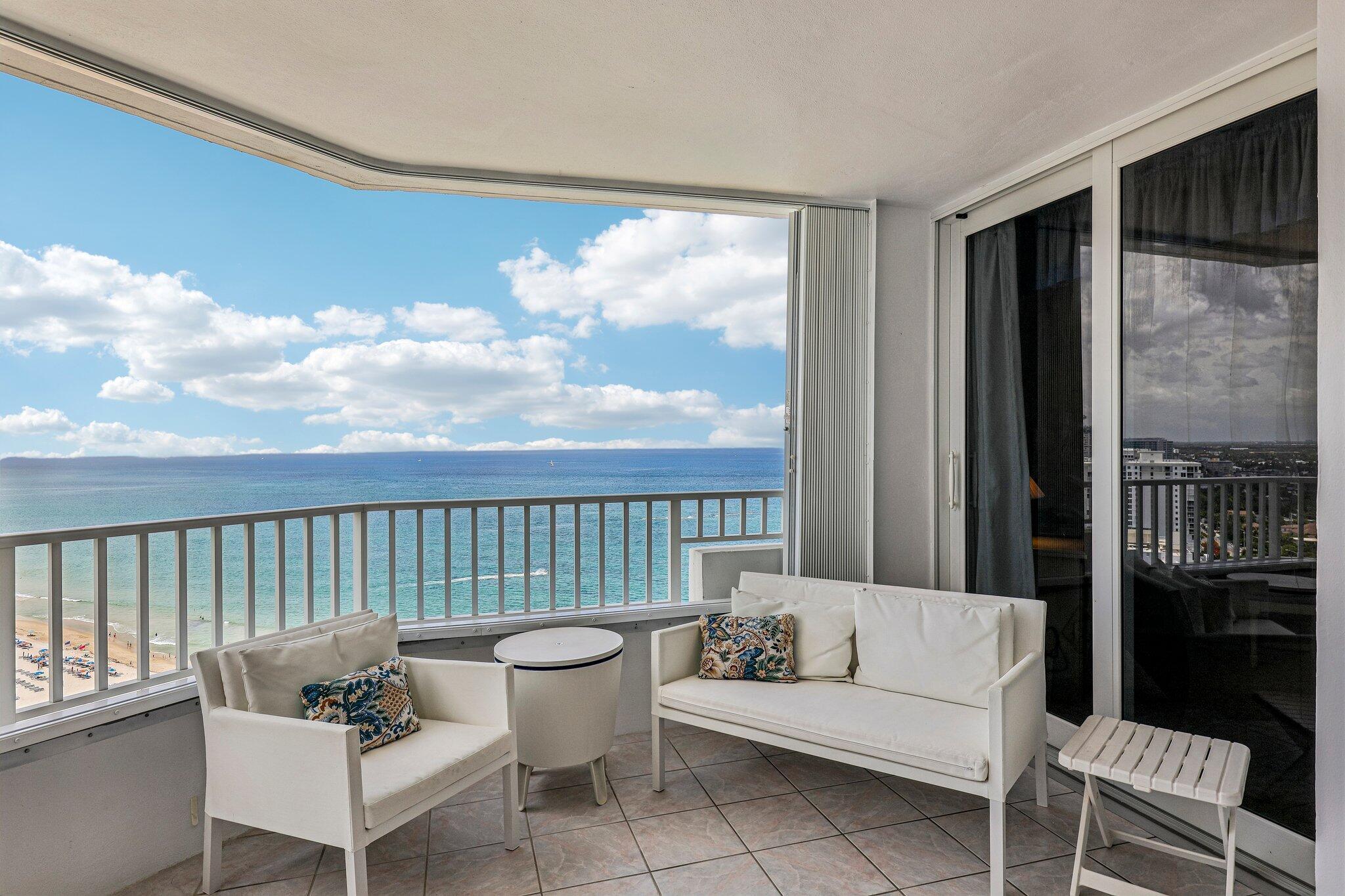Image 1: Amazing oversized terrace with huge views from the