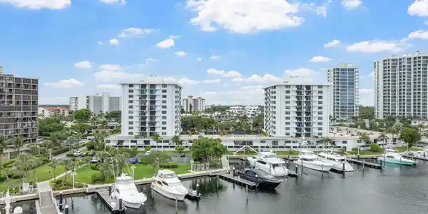 1208 Marine Way