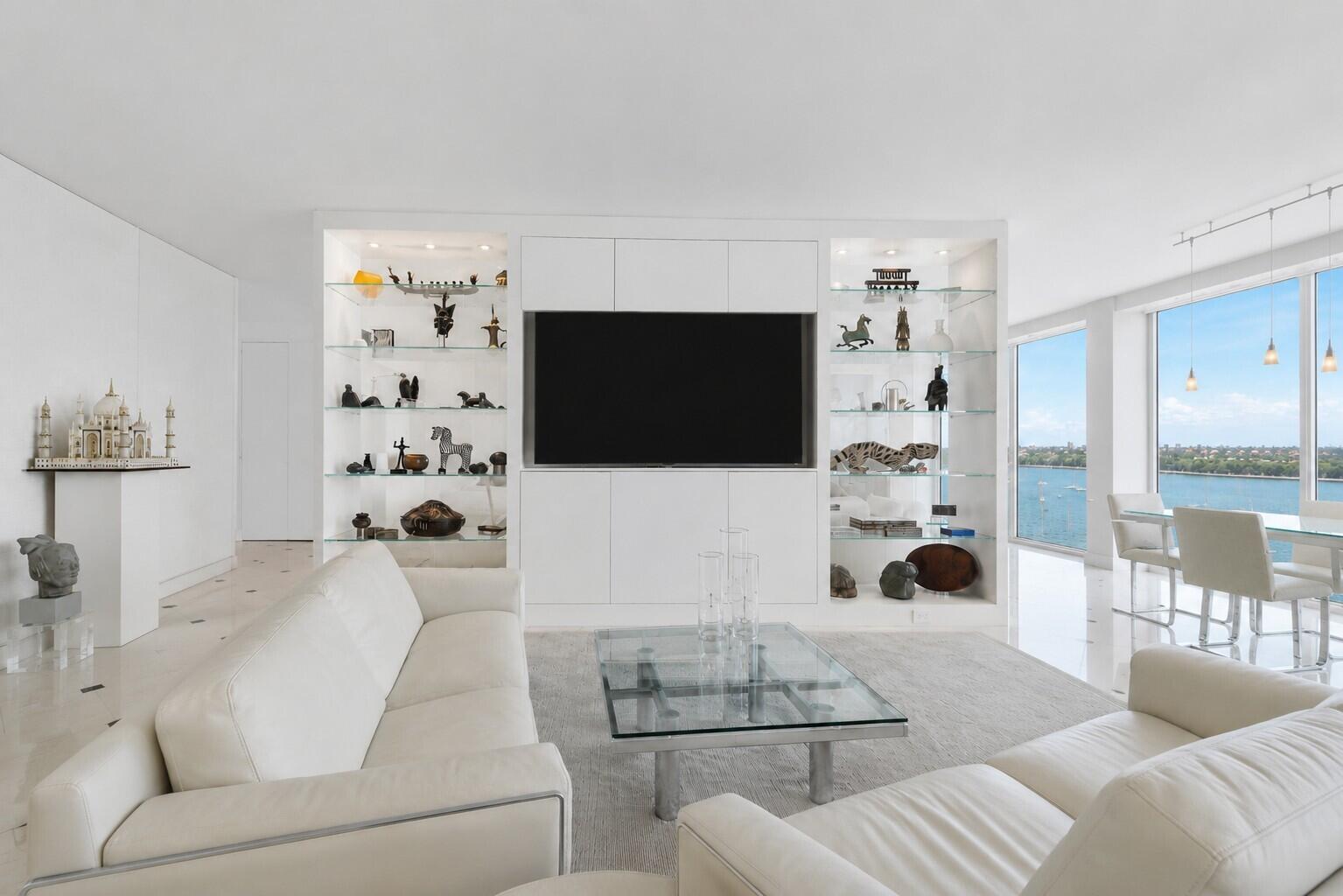 Image 2: Light and Open Living