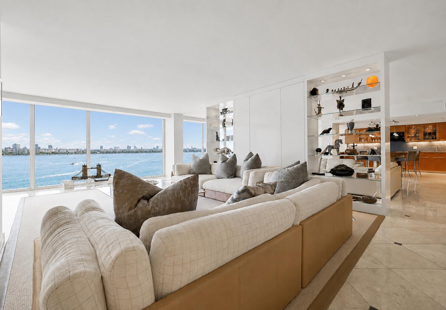 Image 4: Endless Water Views