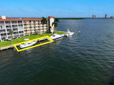 100 Paradise Harbour Boulevard