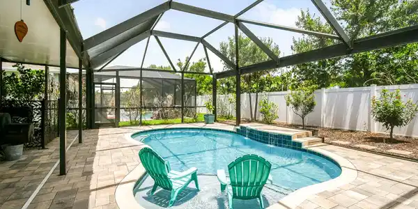 Image 2: Picture Window custom pool enclosure with a freefo
