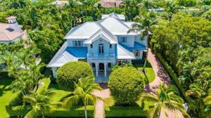 5 Coconut Lane