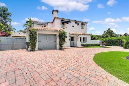 1470 NE 4th Court