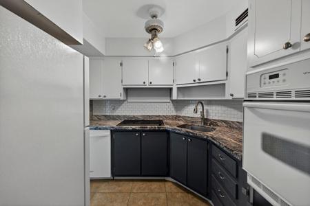 2151 NE 42 Nd Court