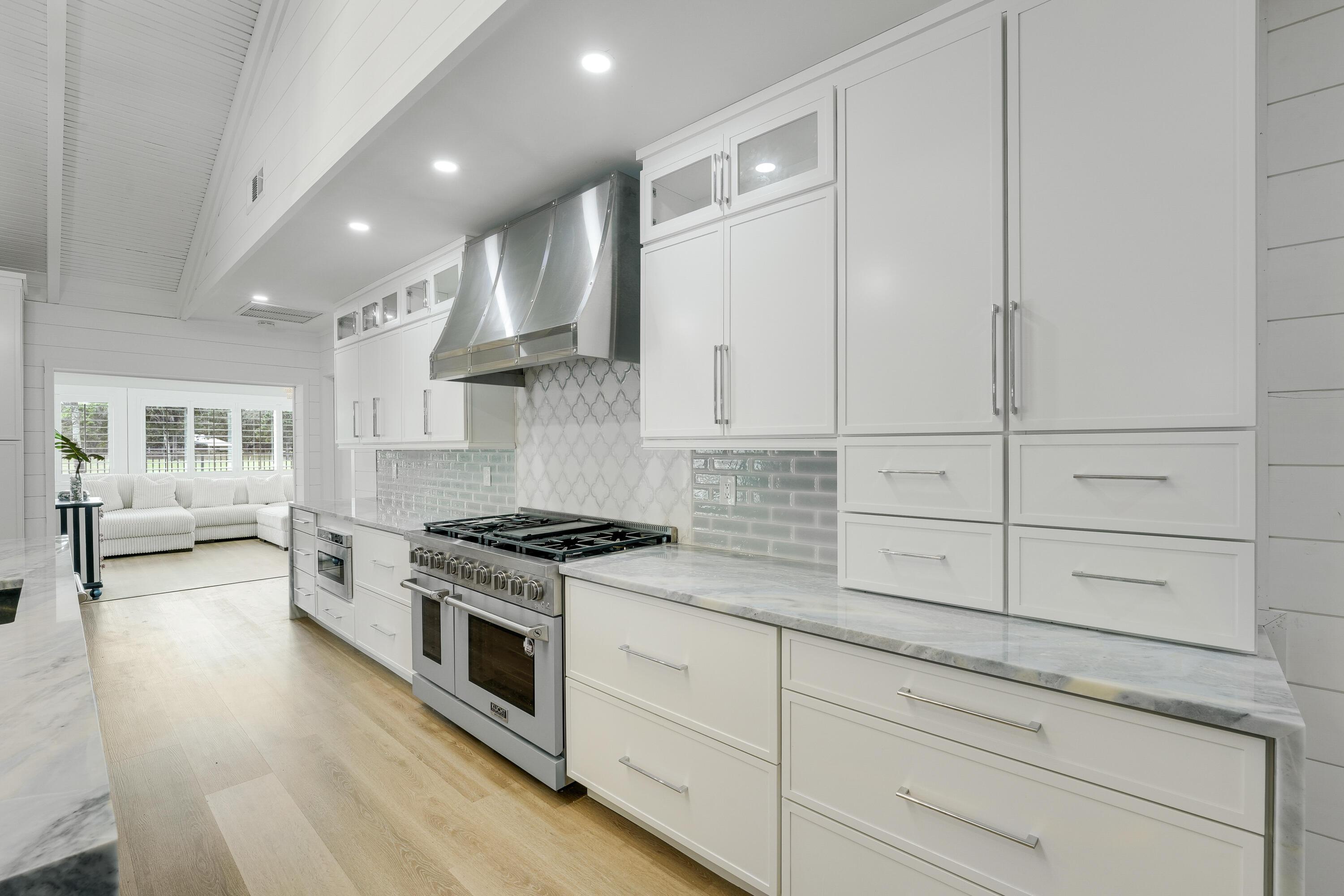 Image 3: House-13