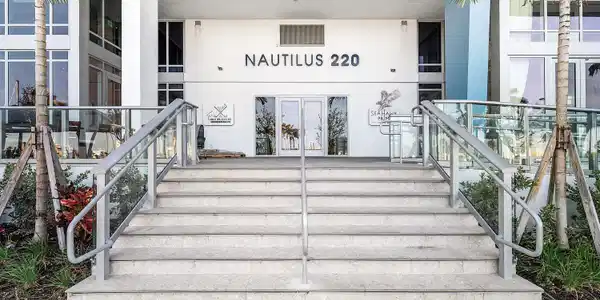 Image 3: Nautilus 220