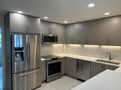 2115 NE 37th Dr