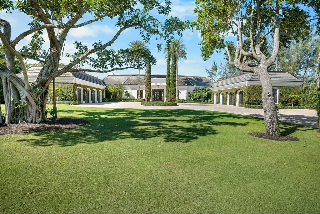 Image 4: 100 Harbor Way