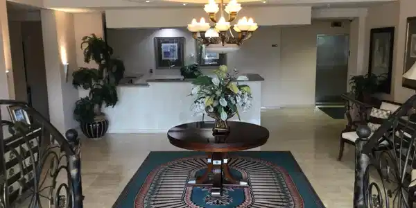 Image 3: LOBBY