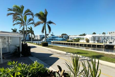 208 Flamingo Drive