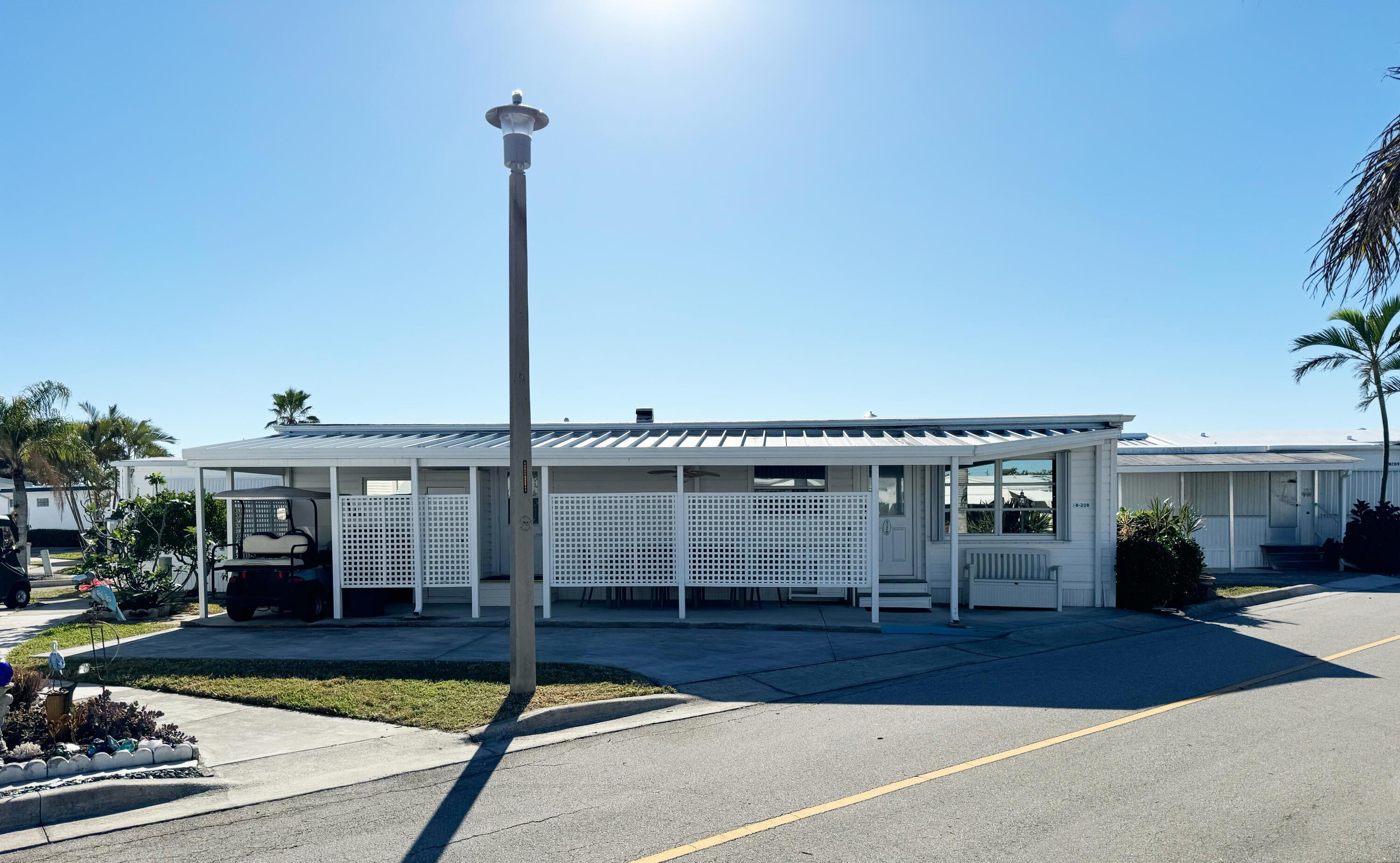 Image 3: exterior