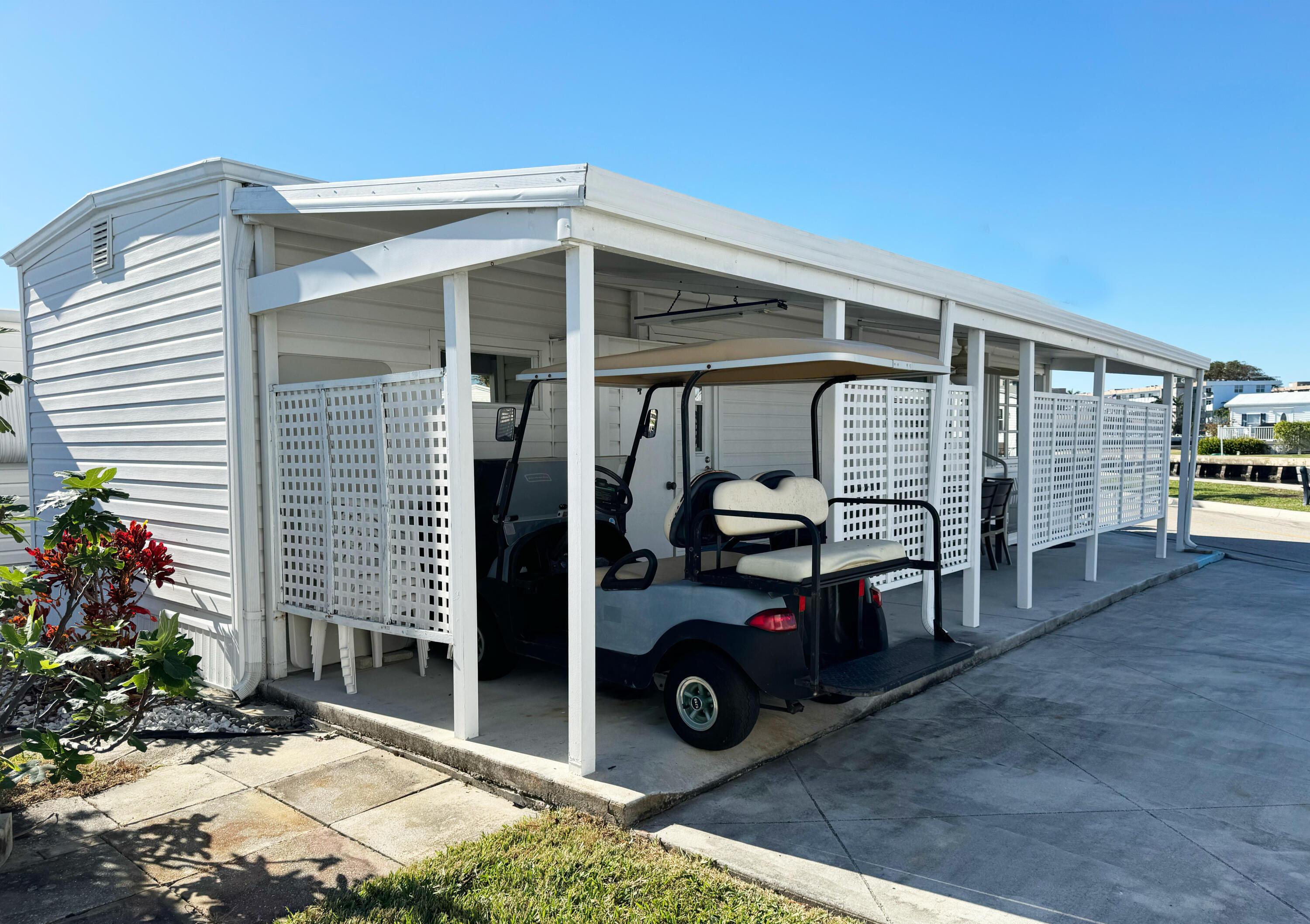 Image 4: covered patio
