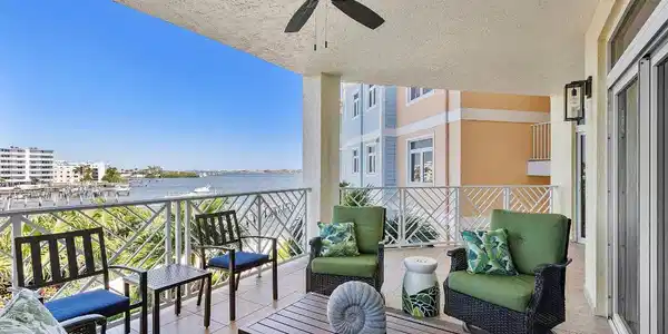 Image 2: outdoor living at its finest