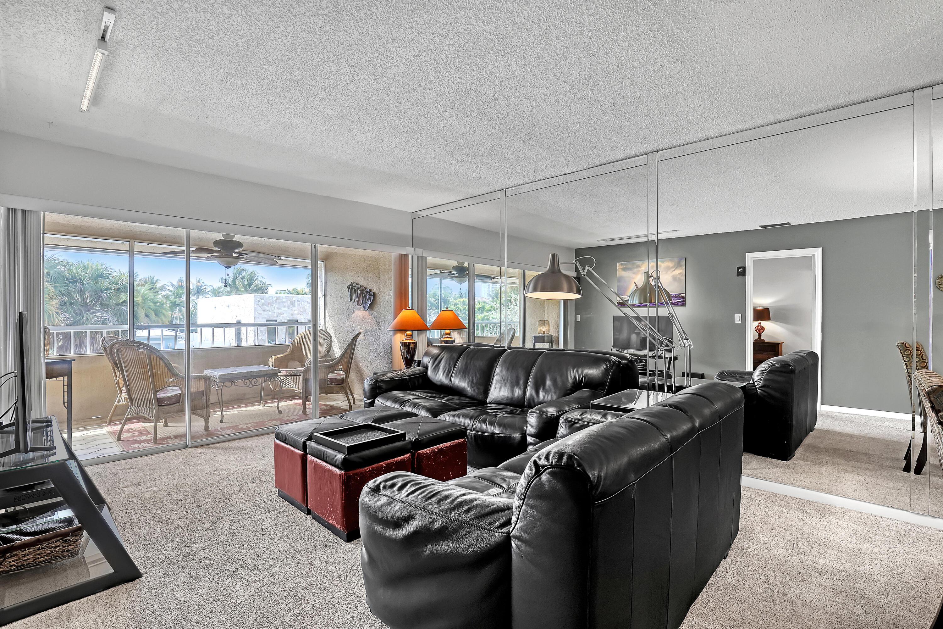 Image 3: living area