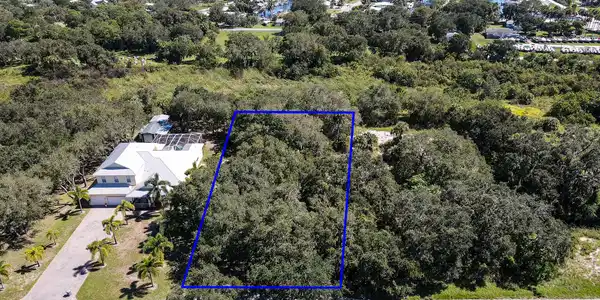 4120 Mariner Oaks Way