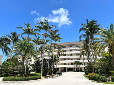 400 N Federal Highway