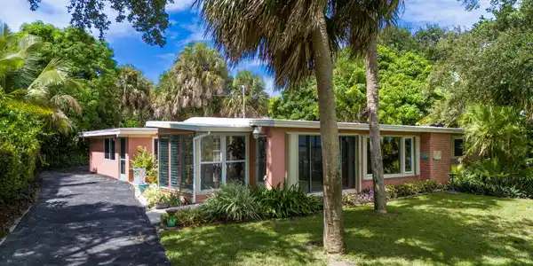 3135 S Indian River Drive