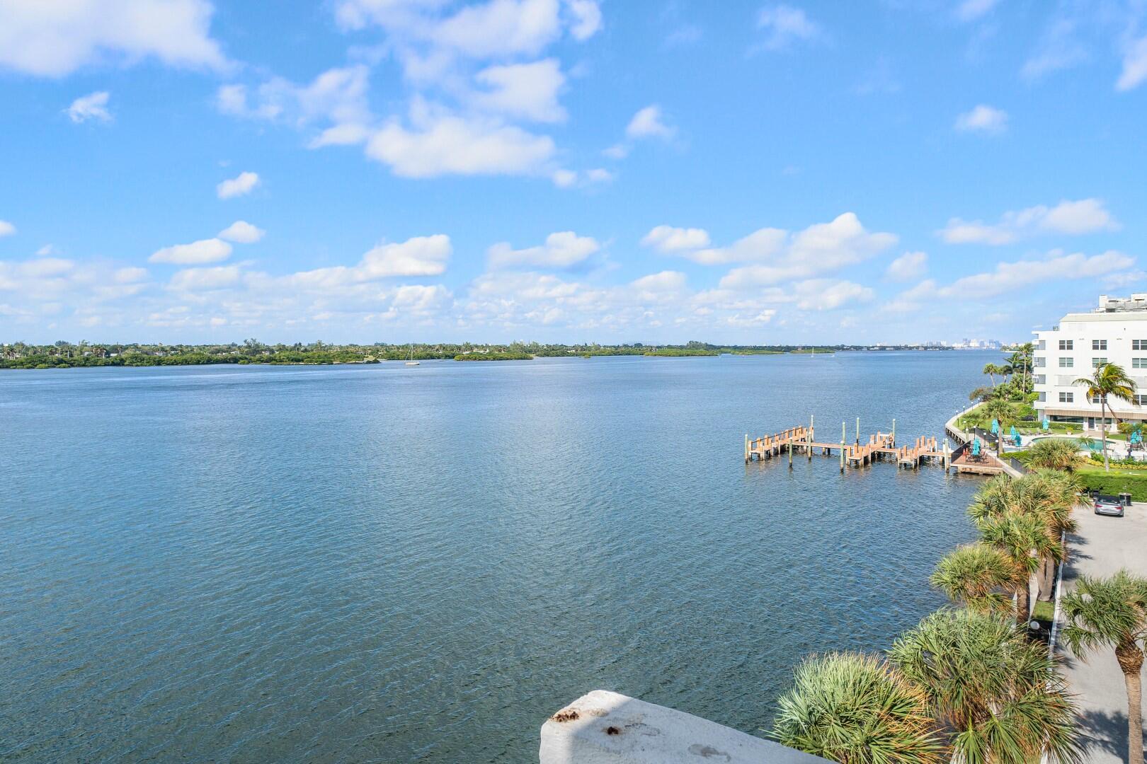 Image 3: view