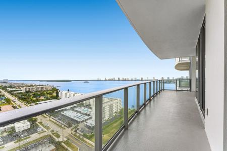 220 Lake Shore Drive