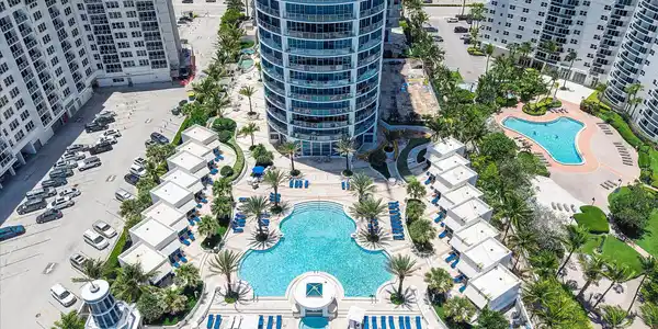 3101 S Ocean Drive