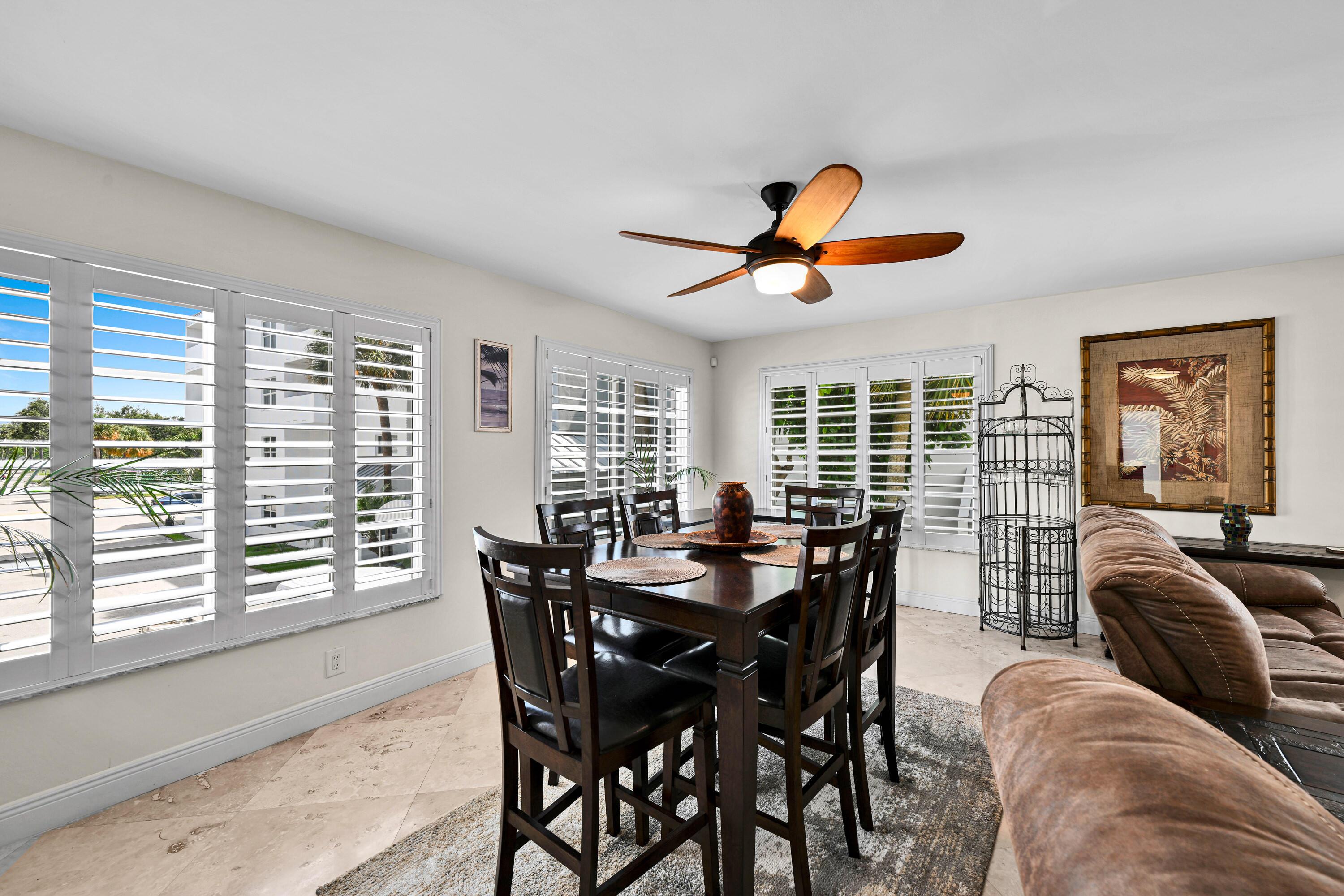 Image 4: DINING AREA