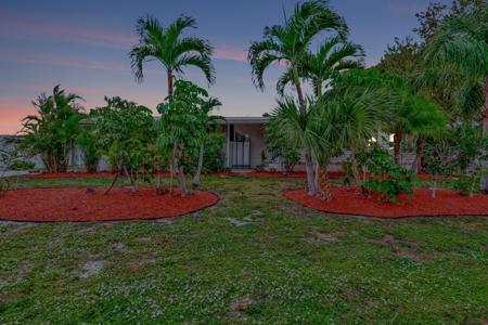 7184 SE Redbird Circle