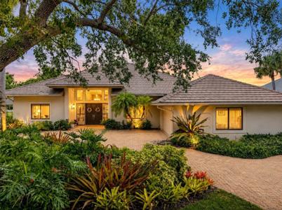 6460 SE Winged Foot Drive