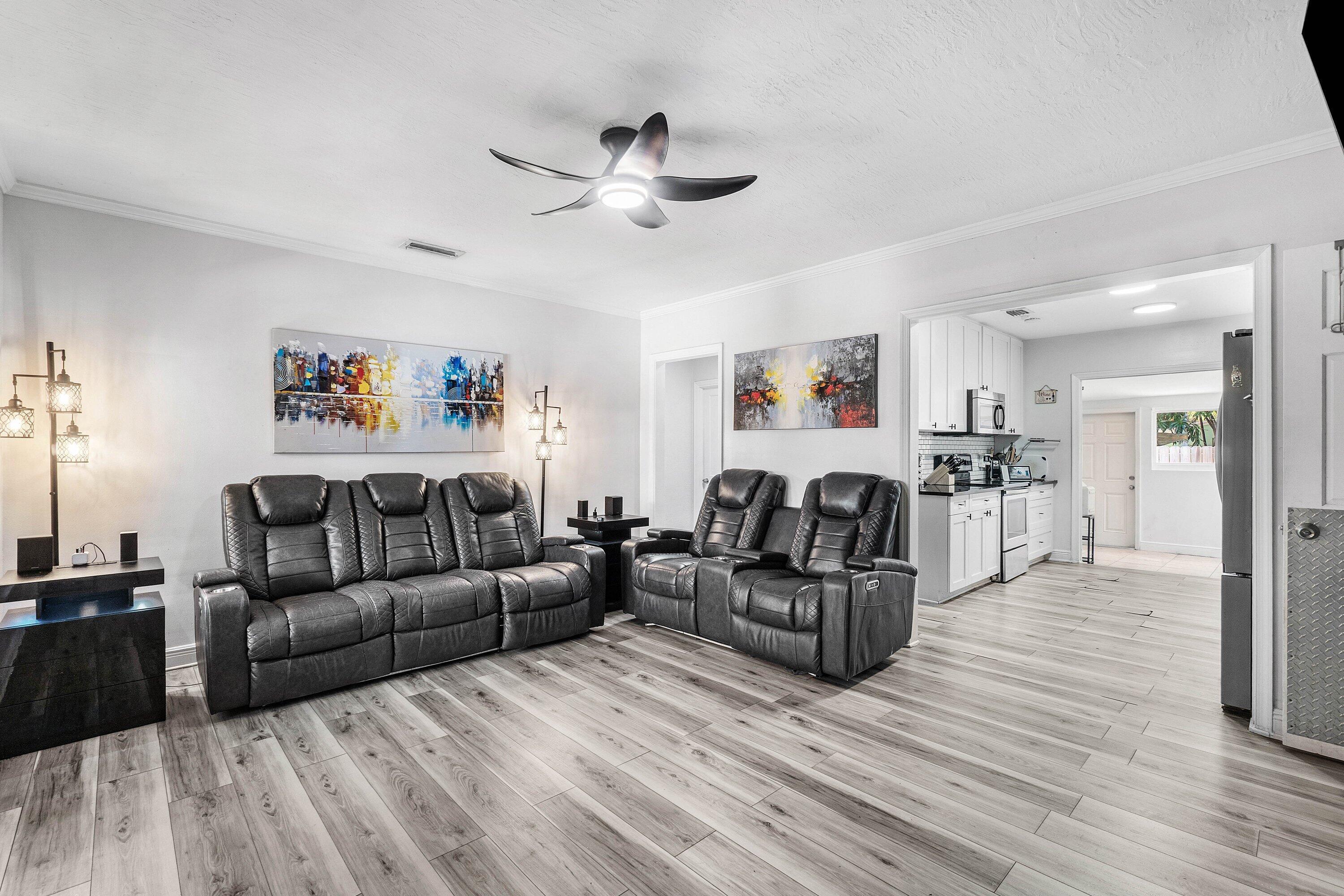 Image 4: 009-51236thStreet-WestPalmBeach-FL-33407