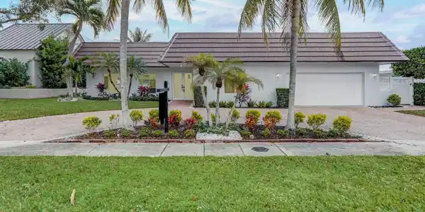 2680 NE 47th St