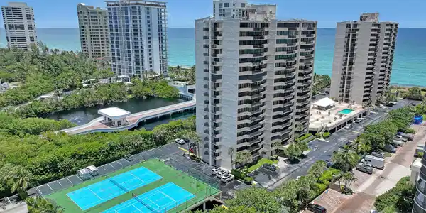 4200 N Ocean Drive