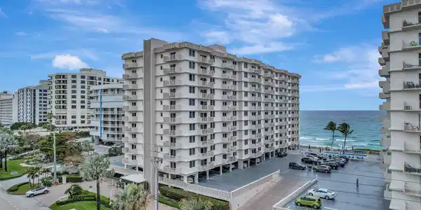 3215 S Ocean Boulevard