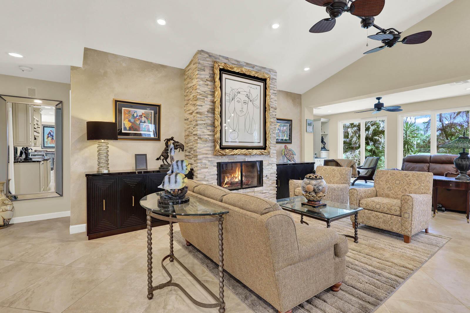 Image 3: Family Room