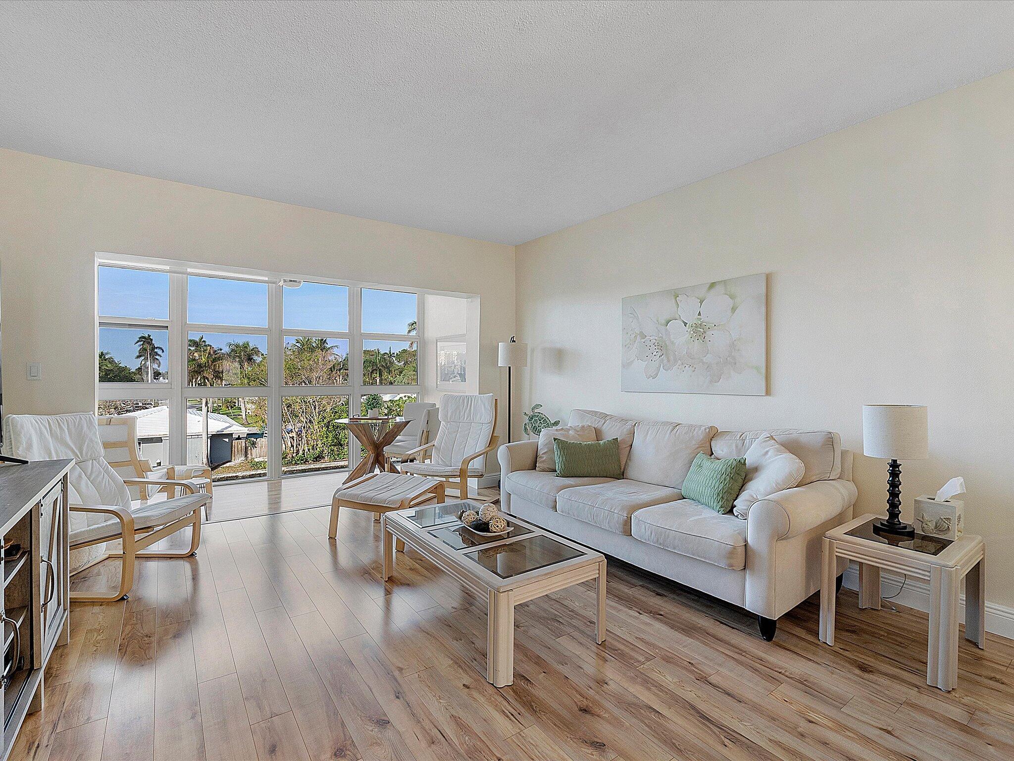 Image 3: 06-1481 S Ocean Blvd 315a_006