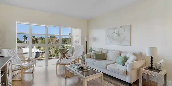 Image 3: 06-1481 S Ocean Blvd 315a_006