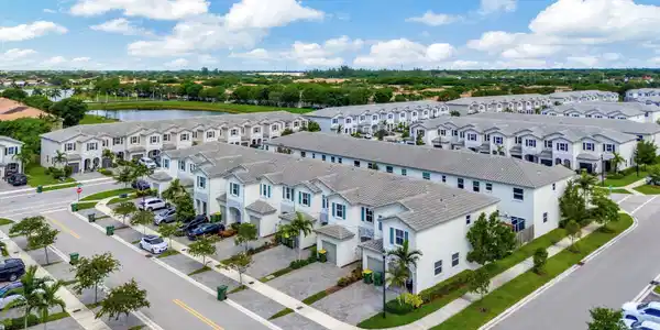 Image 3: 32-web-or-mls-DJI_20240808222736_0141_D