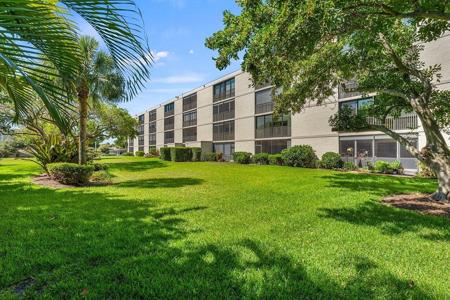 300 N Highway A1a