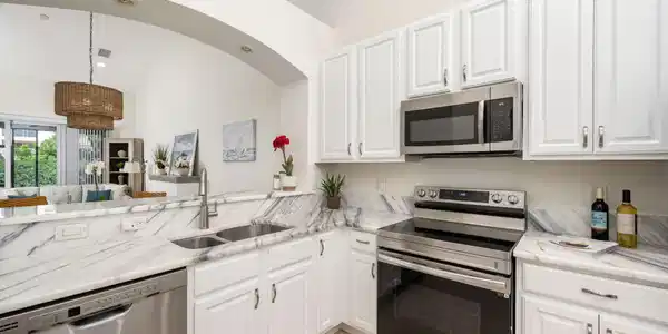 1639 Baseline Lane