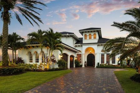 130 SE Tramonto Street