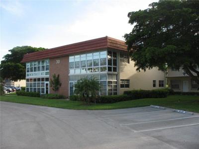 30 Pine Arbor LN