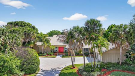 6151 SE Winged Foot Drive