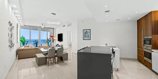 701 N Fort Lauderdale Beach Blvd