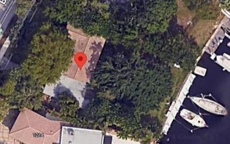 1222 Bayview Dr