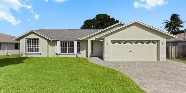 2923 SE Bella Rd