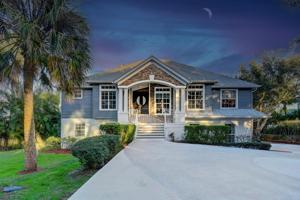 110 N Sewalls Point Road