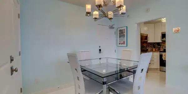 Image 4: Dining Room