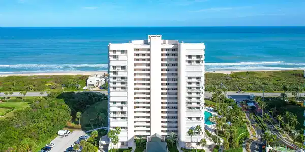 5051 N Highway A1a
