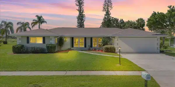 3060 SE Santa Anita Street