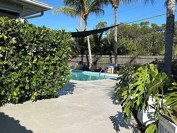 Image 3: 03_Single-Family-For-Sale-by-Owner-186-1